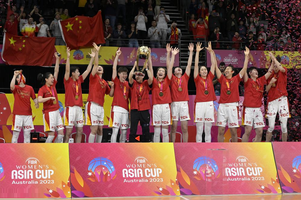 中国女篮时隔12年再夺亚洲杯冠军，总台聚拢超强人气！